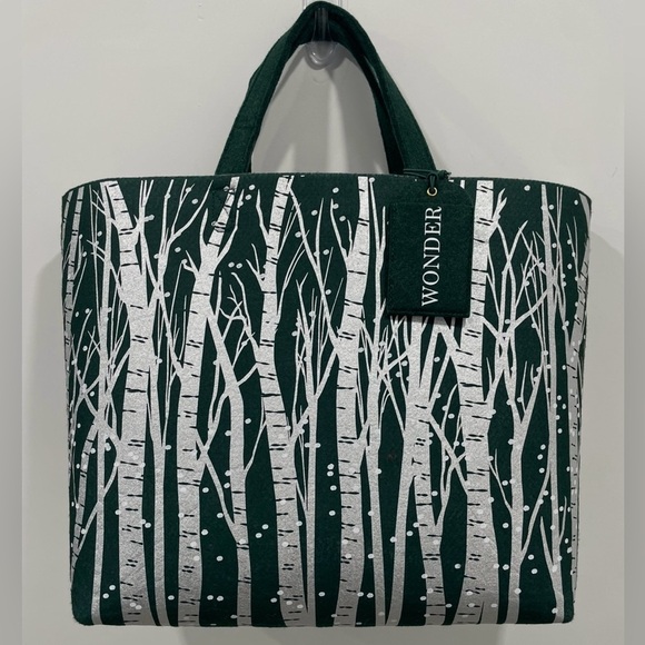 Wonders Other - NWOT Wool Easy tote Forest green and silver
Aspens in the snow 
PERFECT NEW
